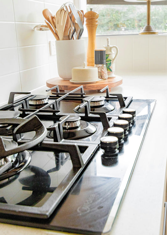 The Ultimate Guide to Maintaining a Sparkling Stove Top with Everyday Household Items